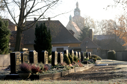 friedhof 2